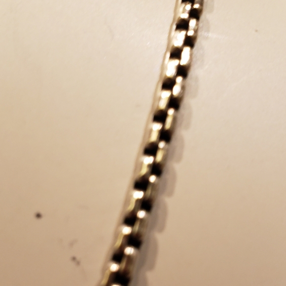 David Yurman Men's Cable Cross Pendant - Picture 3 of 4